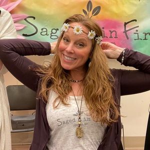 Meet your Posher, Jenniffer